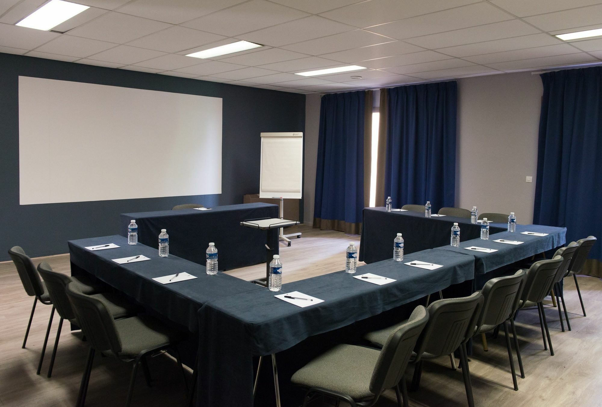 Aparthotel Adonis Arles By Olydea Exterior foto