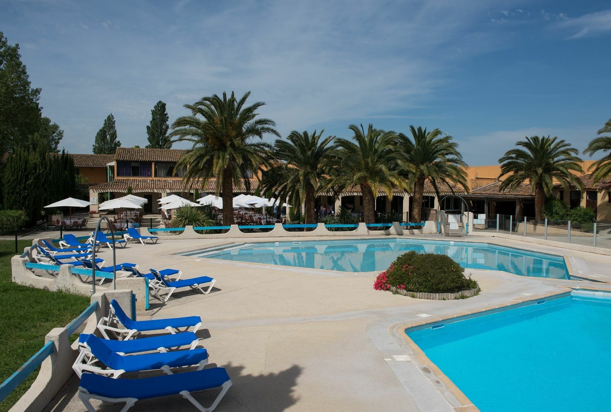 Aparthotel Adonis Arles By Olydea Exterior foto