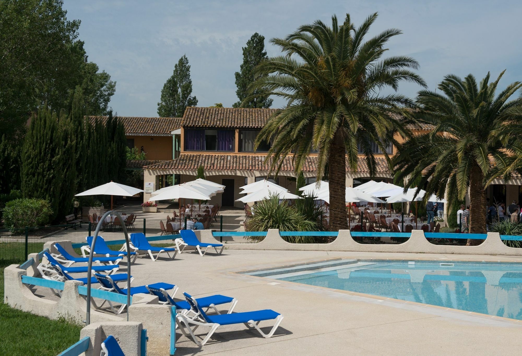 Aparthotel Adonis Arles By Olydea Exterior foto